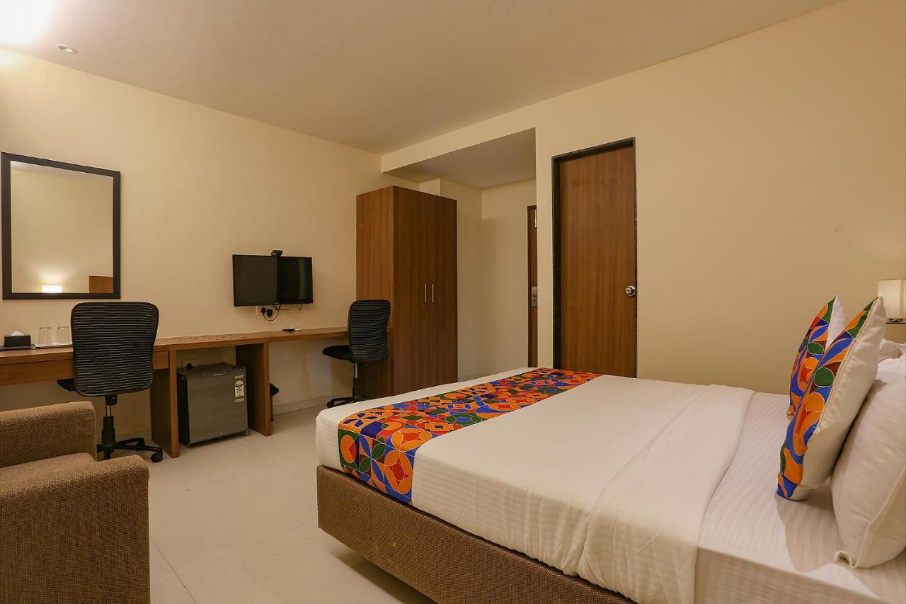 Fabhotel Royal International Mumbai Kültér fotó