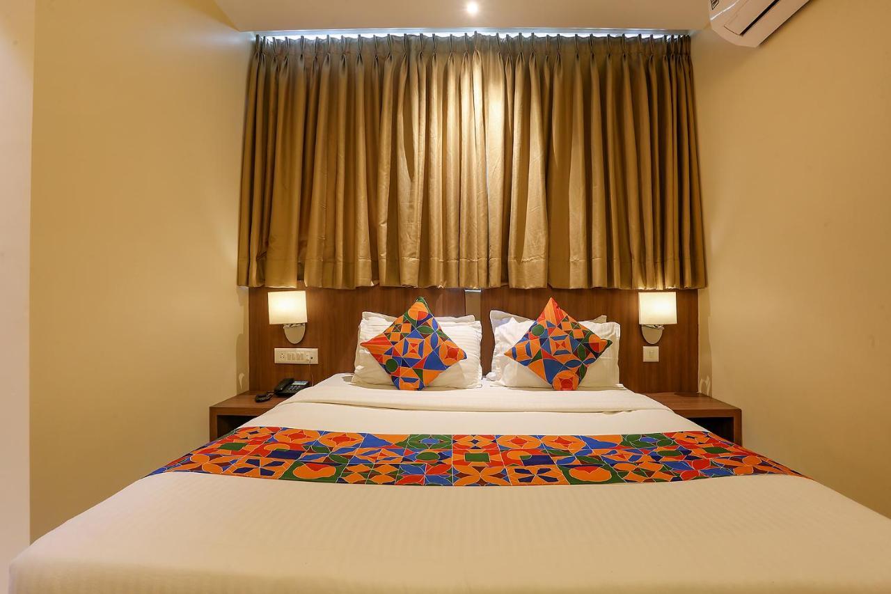 Fabhotel Royal International Mumbai Kültér fotó