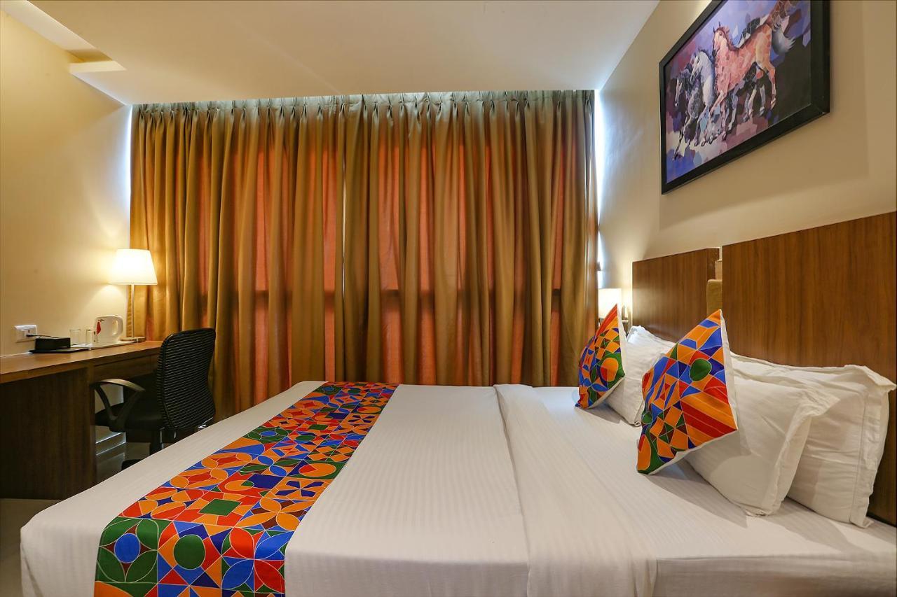 Fabhotel Royal International Mumbai Kültér fotó